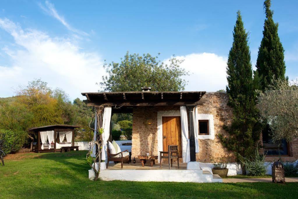 Agroturismo Atzaro Санта Еулалия дел Рио Екстериор снимка