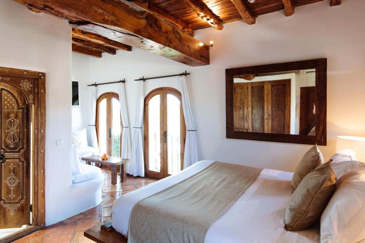 Agroturismo Atzaro Санта Еулалия дел Рио Екстериор снимка